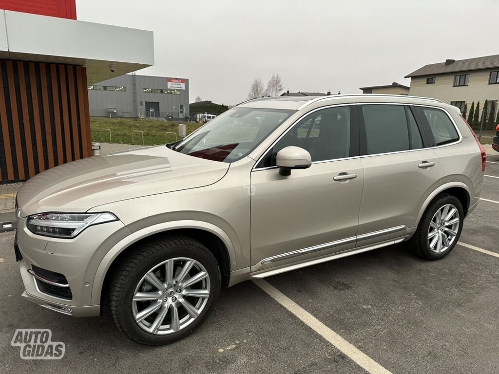 Volvo XC90 2017 y Off-road / Crossover