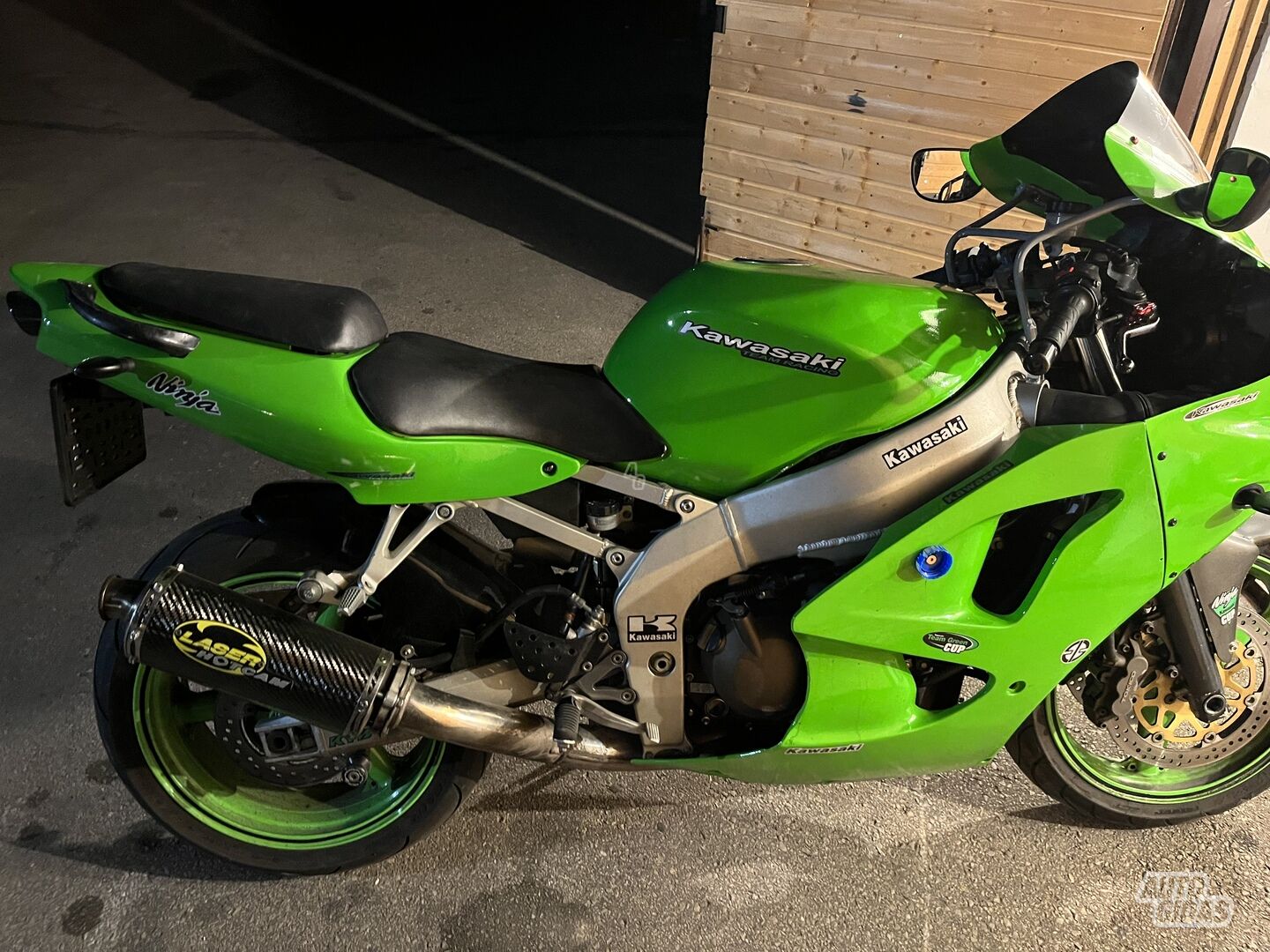 Kawasaki Ninja ZX-6R 2001 г Спортивные / Superbike мотоцикл