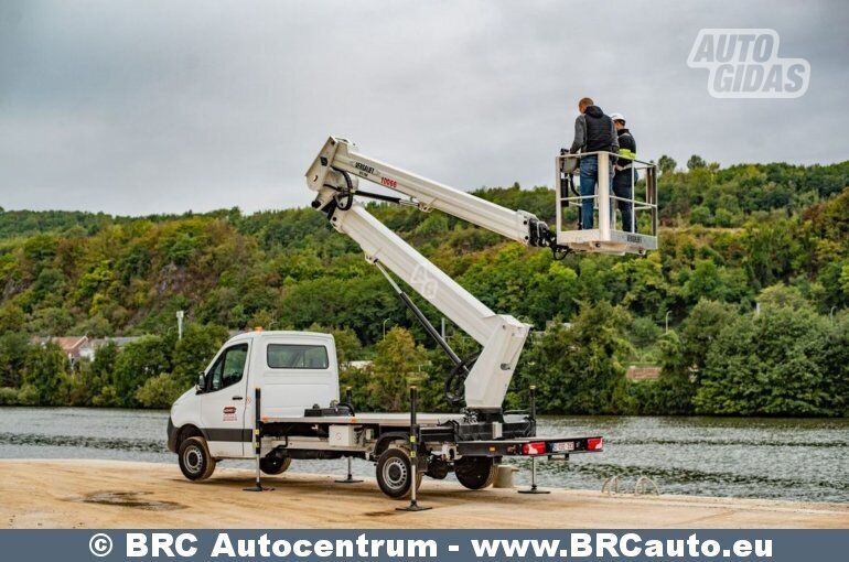 Mercedes-Benz Sprinter 2024 y The car tower