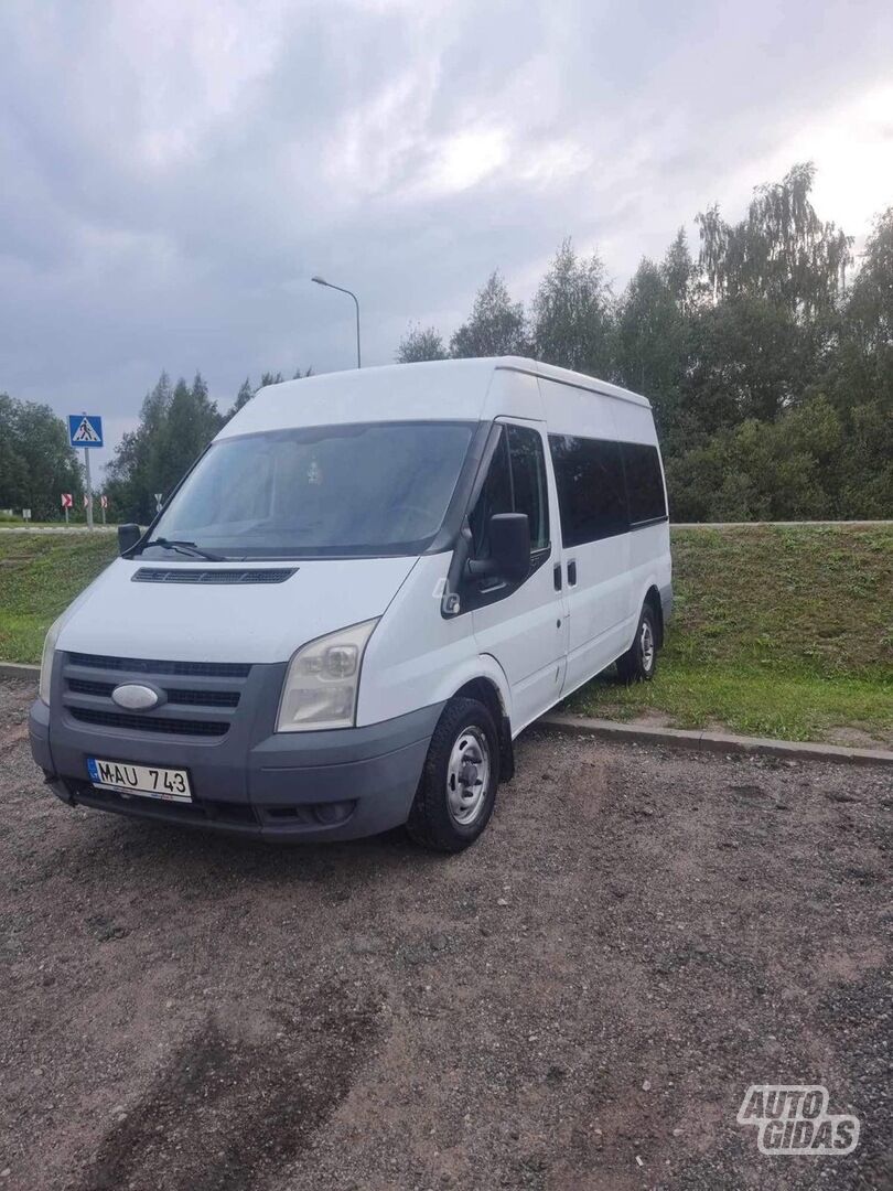 Ford Transit 2010 y Minibus