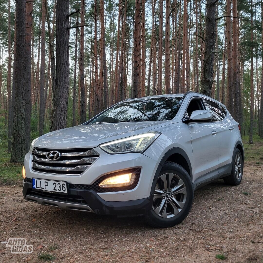 Hyundai Santa Fe 2014 y Off-road / Crossover