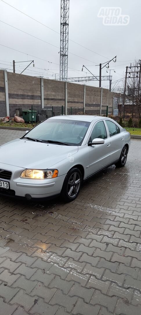 Volvo S60 2005 г Седан