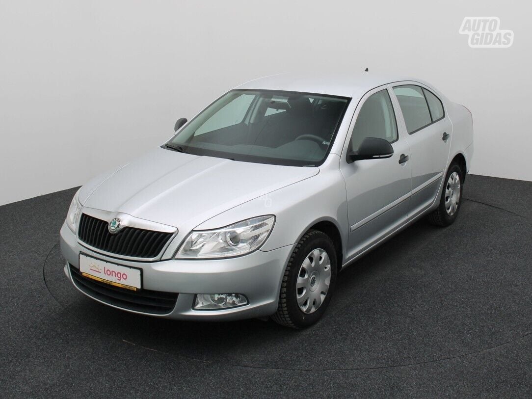 Skoda Octavia 2011 y Sedan