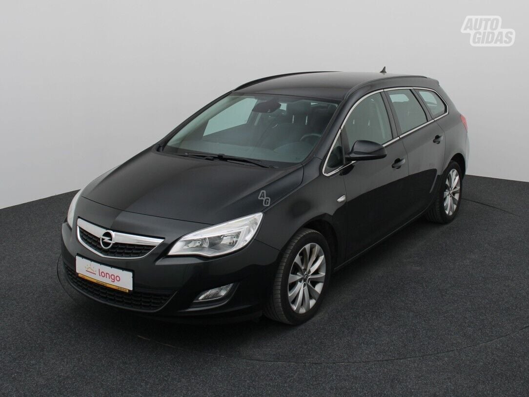 Opel Astra 2012 y Wagon