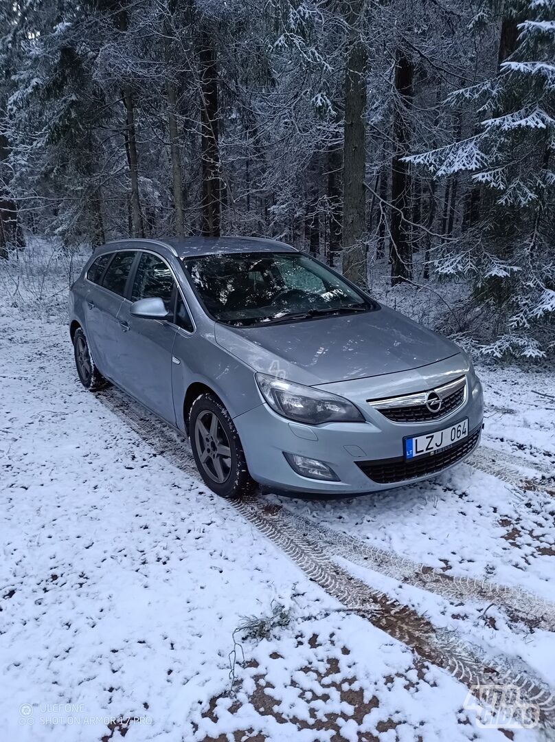 Opel Astra CDTI 2011 m