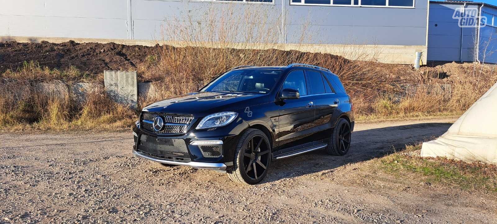 Mercedes-Benz ML 63 AMG 2015 г Внедорожник / Кроссовер