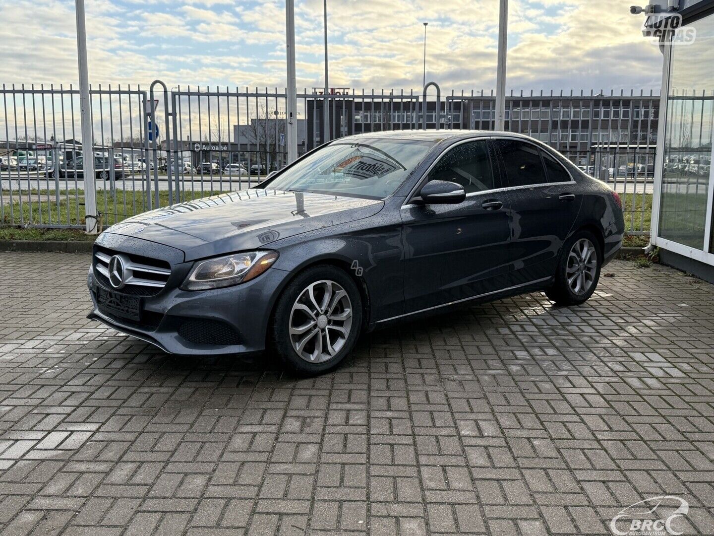 Mercedes-Benz C 300 2015 г Седан