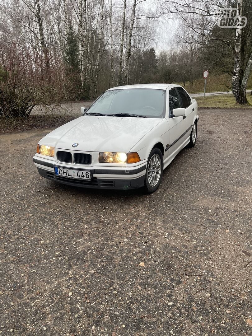 Bmw 318 1995 г Седан