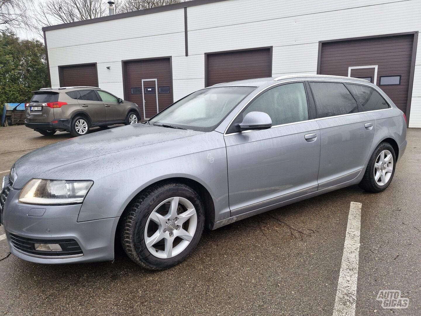 Audi A6 2010 г Универсал