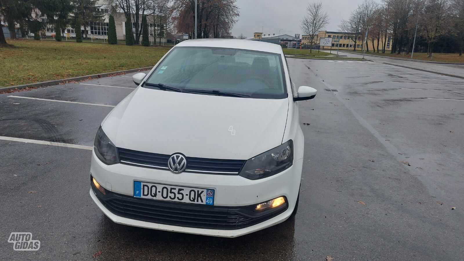 Volkswagen Polo 2015 г Хэтчбек