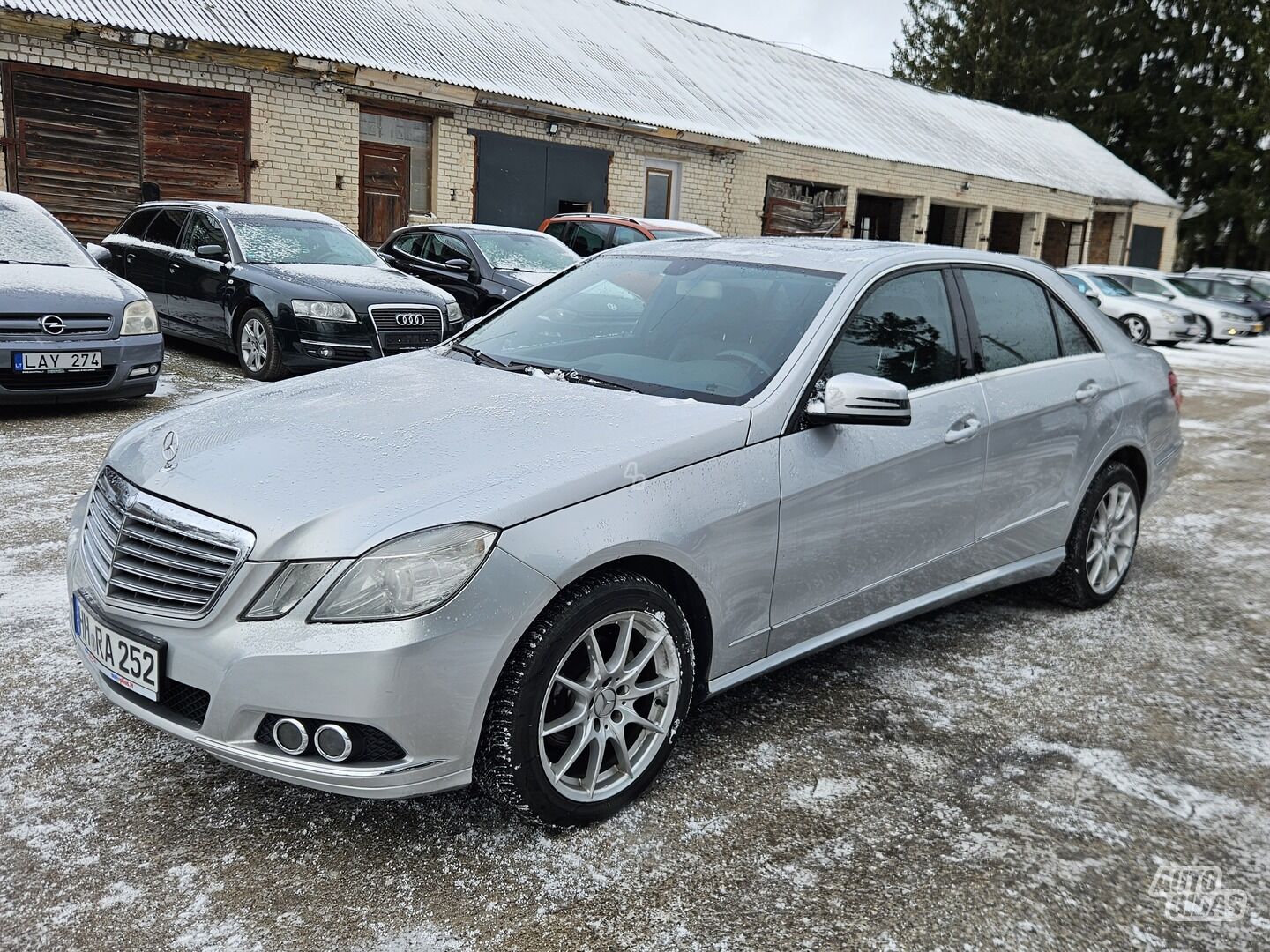 Mercedes-Benz E 220 2009 y Sedan