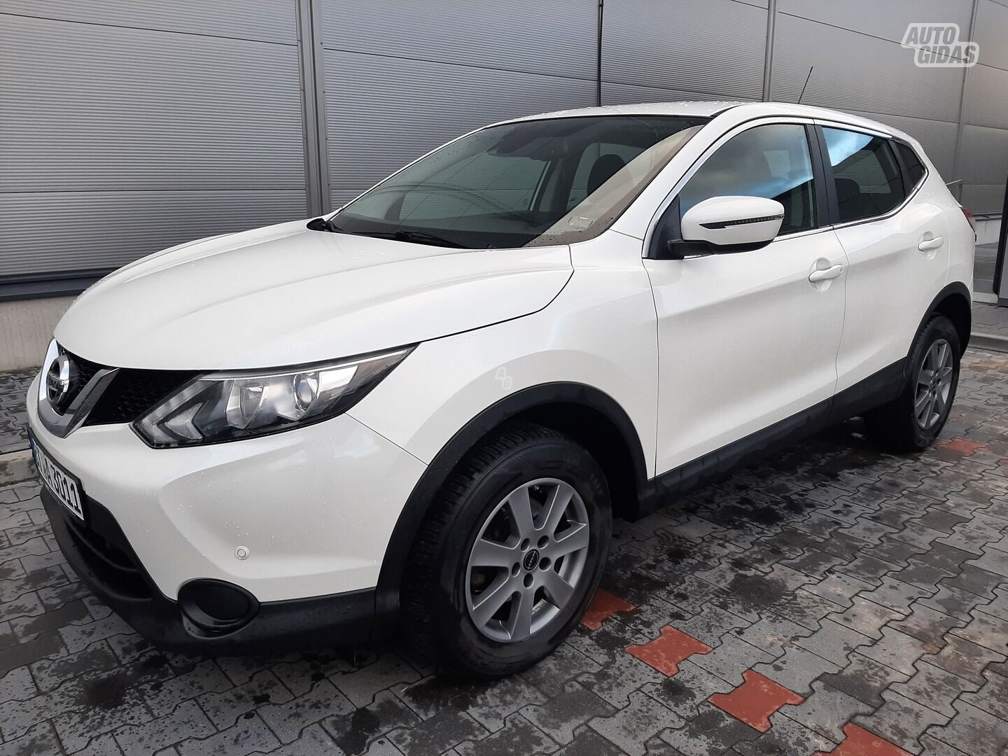 Nissan Qashqai 2016 г Внедорожник / Кроссовер