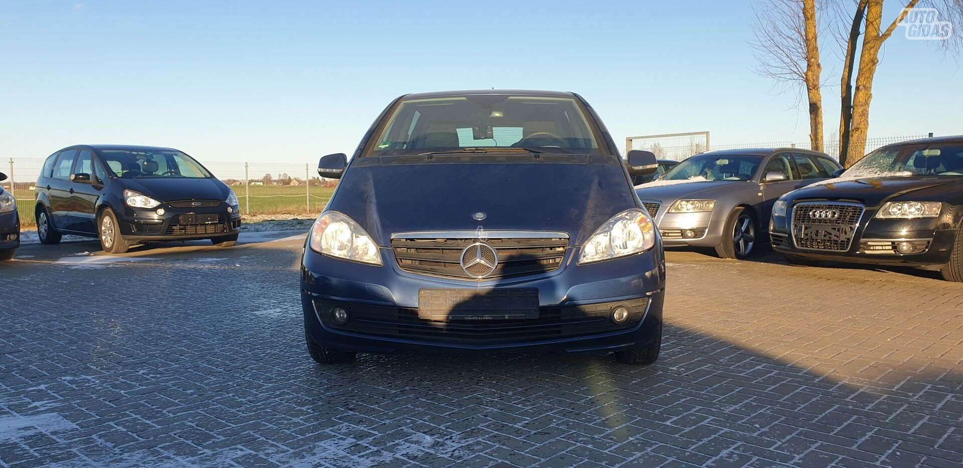 Mercedes-Benz A 160 2009 y Hatchback