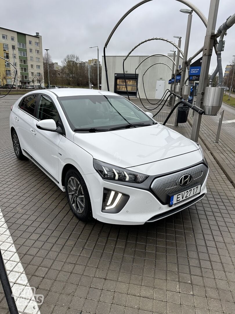 Hyundai Ioniq 2019 г Хэтчбек