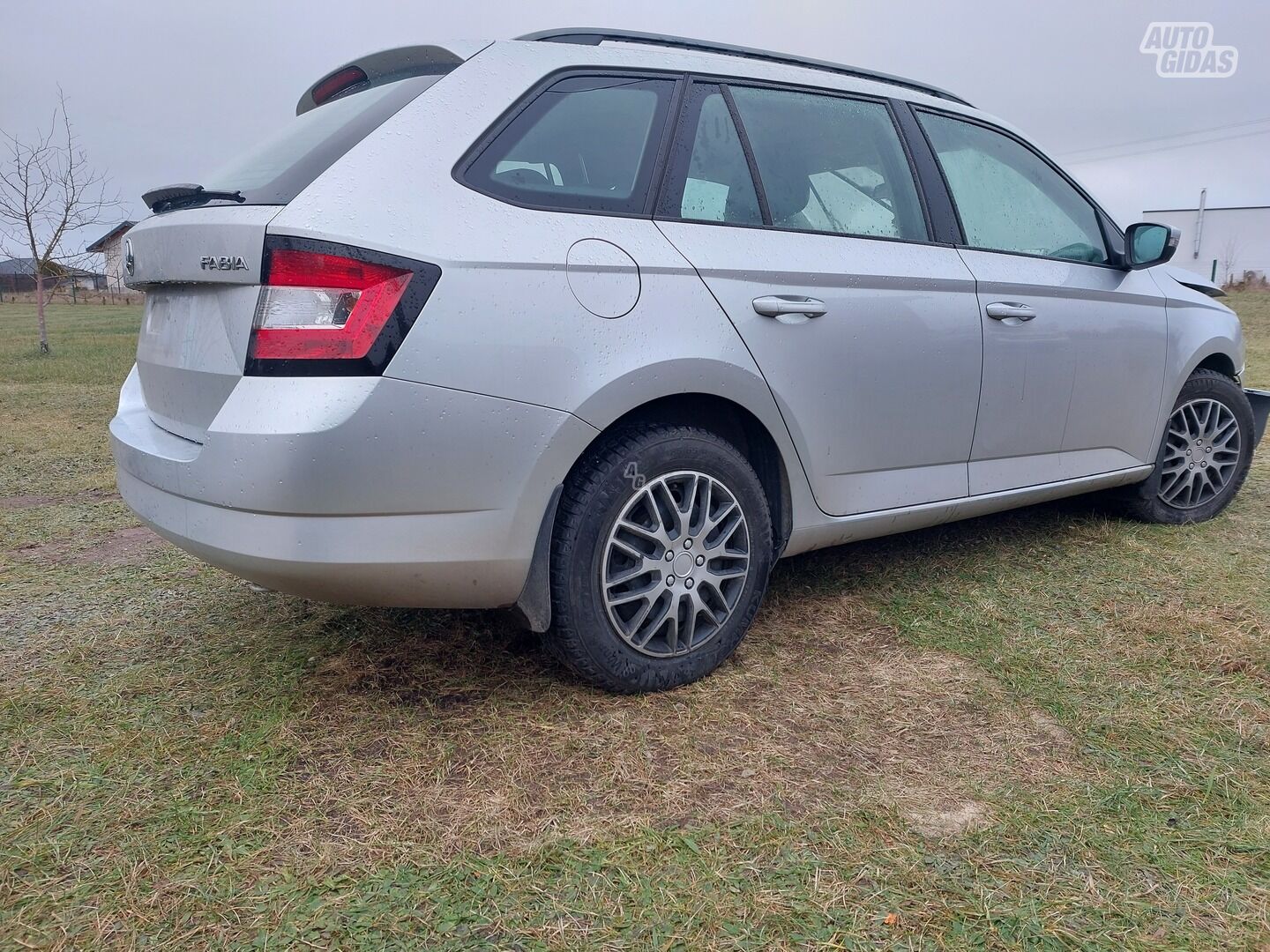 Skoda Fabia HRKPKRTA 2015 m