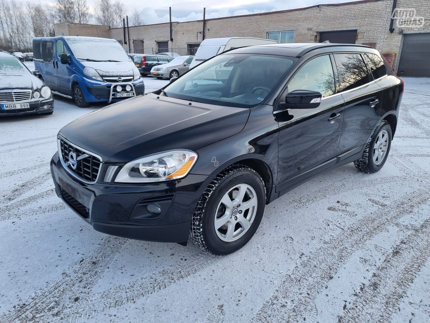 Volvo XC60 2009 г Внедорожник / Кроссовер