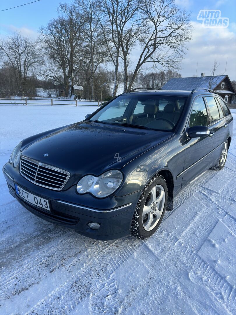 Mercedes-Benz C 220 2005 m Universalas