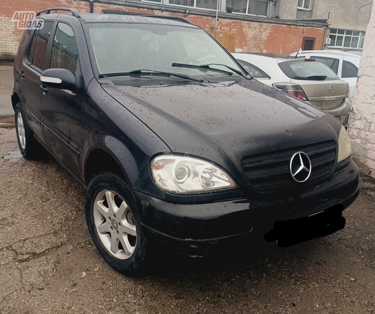 Mercedes-Benz ML 270 2003 г Внедорожник / Кроссовер