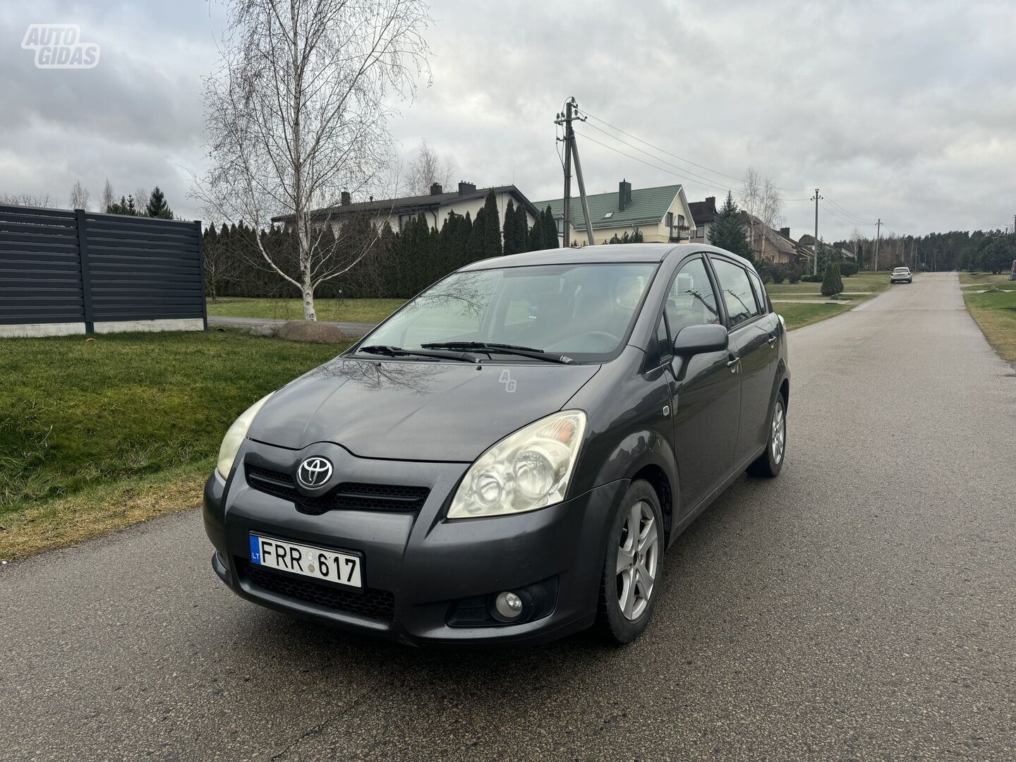 Toyota Corolla Verso 2008 г Минивэн