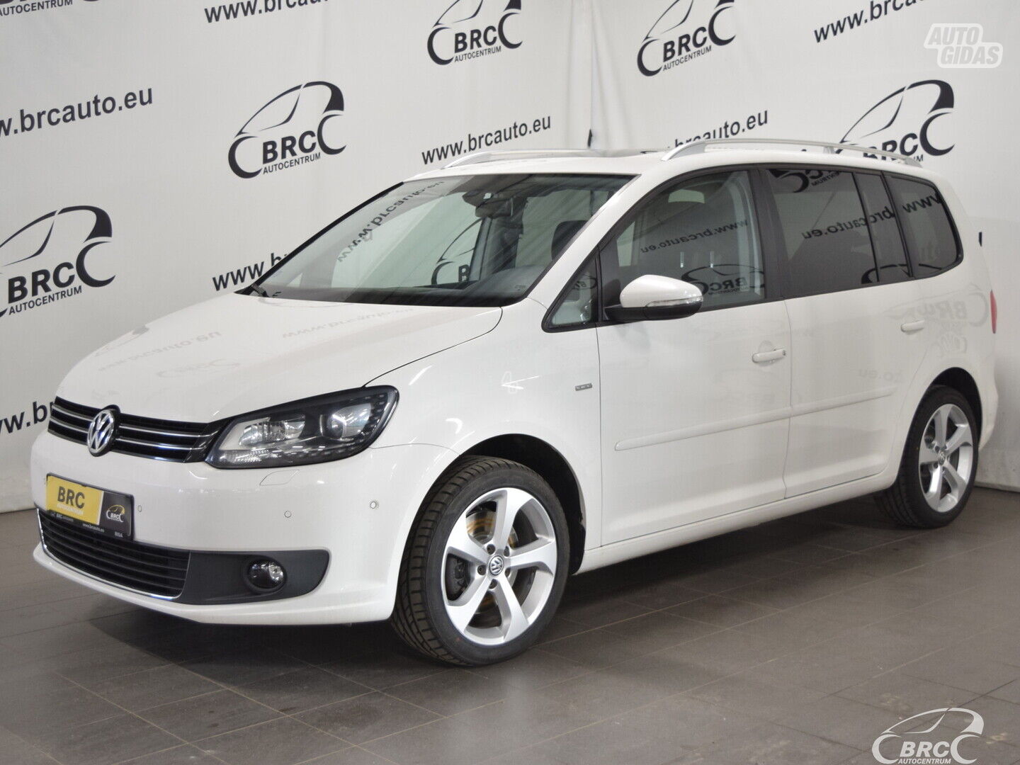 Volkswagen Touran TDI M/T 2013 г