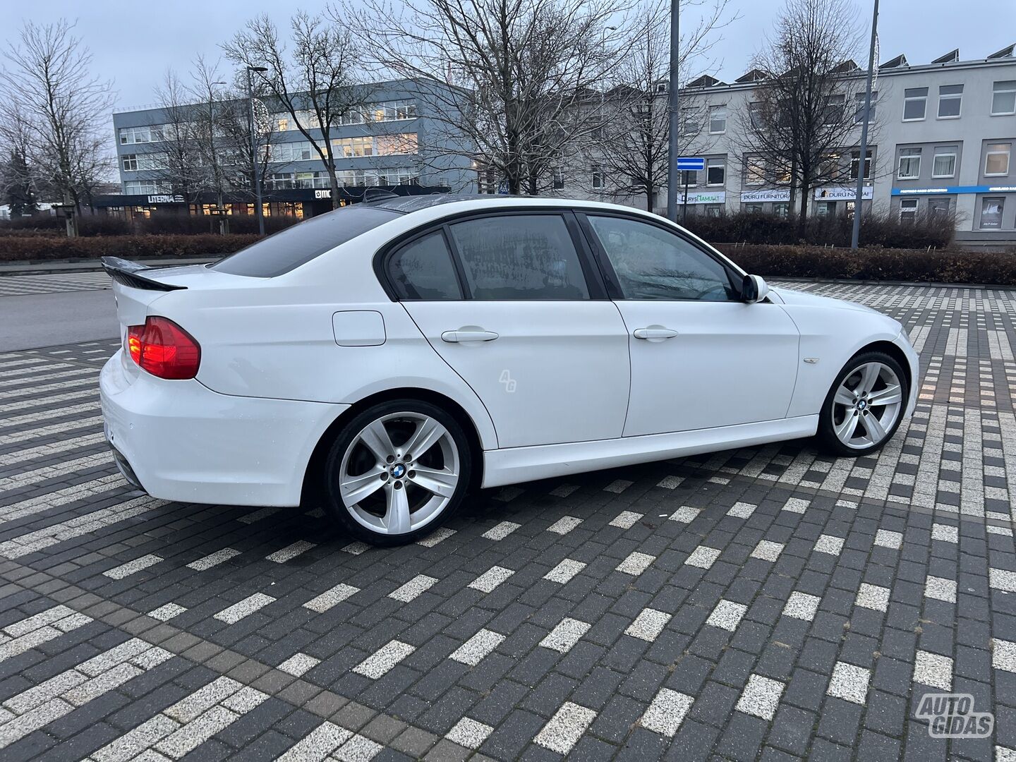 Bmw 320 2006 m Sedanas