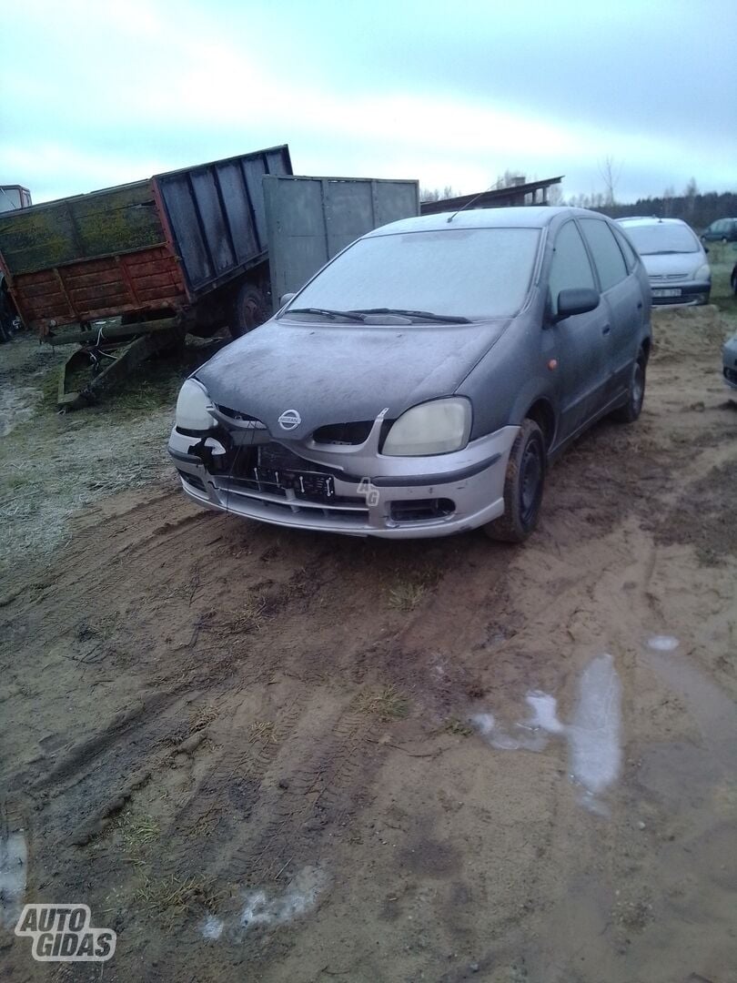 Nissan Almera Tino 2005 y Van