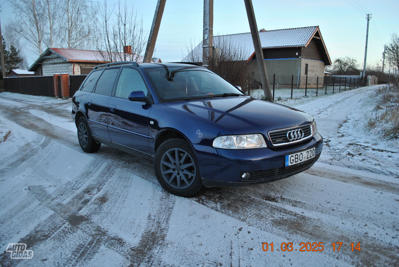 Audi A4 1999 m Universalas