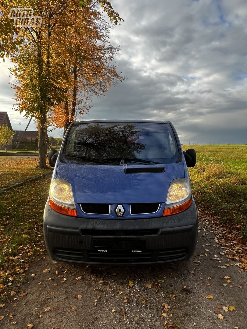 Renault Trafic 2005 г Микроавтобус