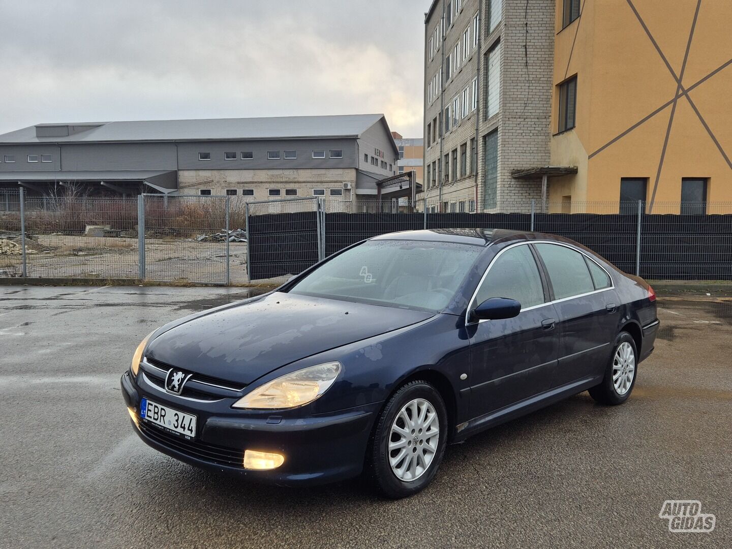 Peugeot 607 2001 y Sedan