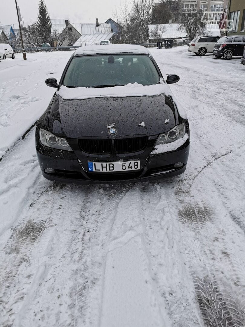 Bmw 320 2006 m Sedanas