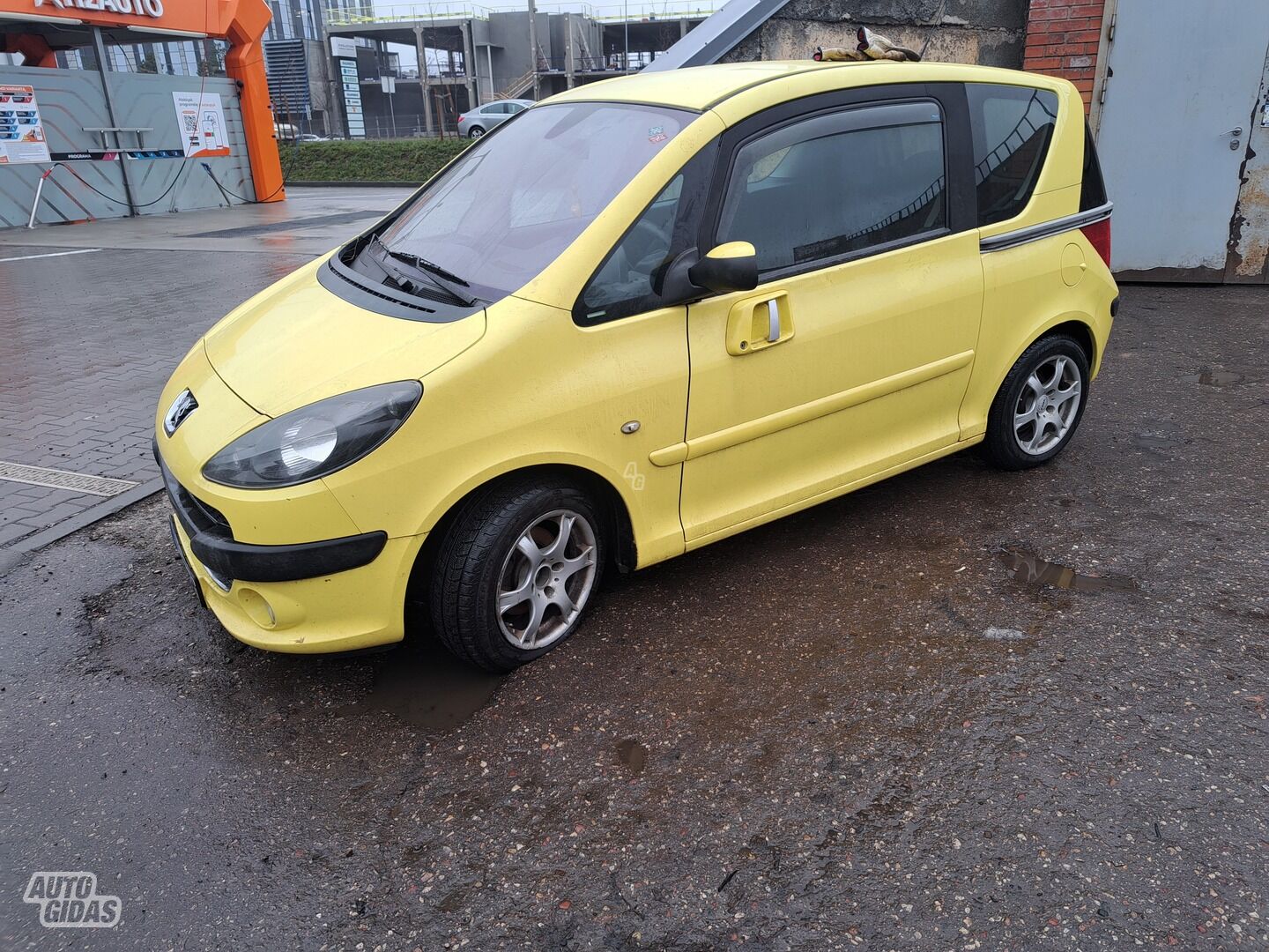 Peugeot 1007 2006 y Hatchback