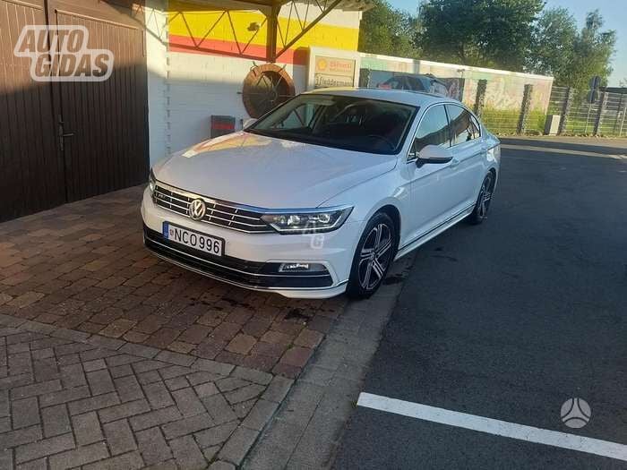 Volkswagen Passat 2017 y Sedan