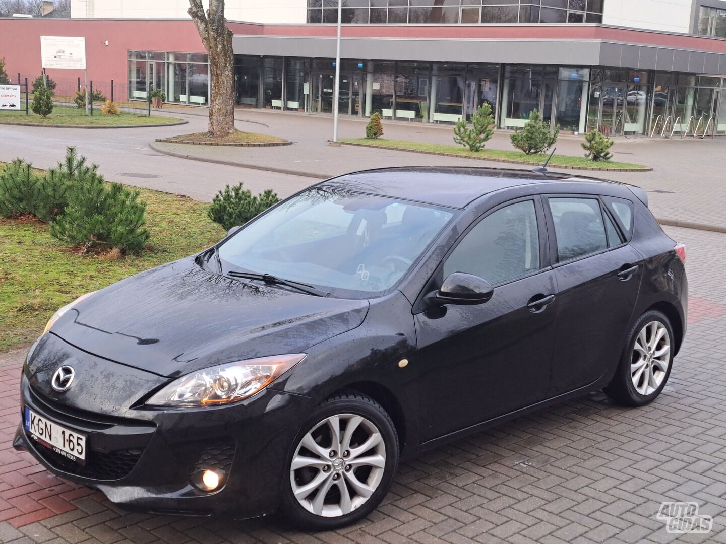 Mazda 3 2011 г Хэтчбек