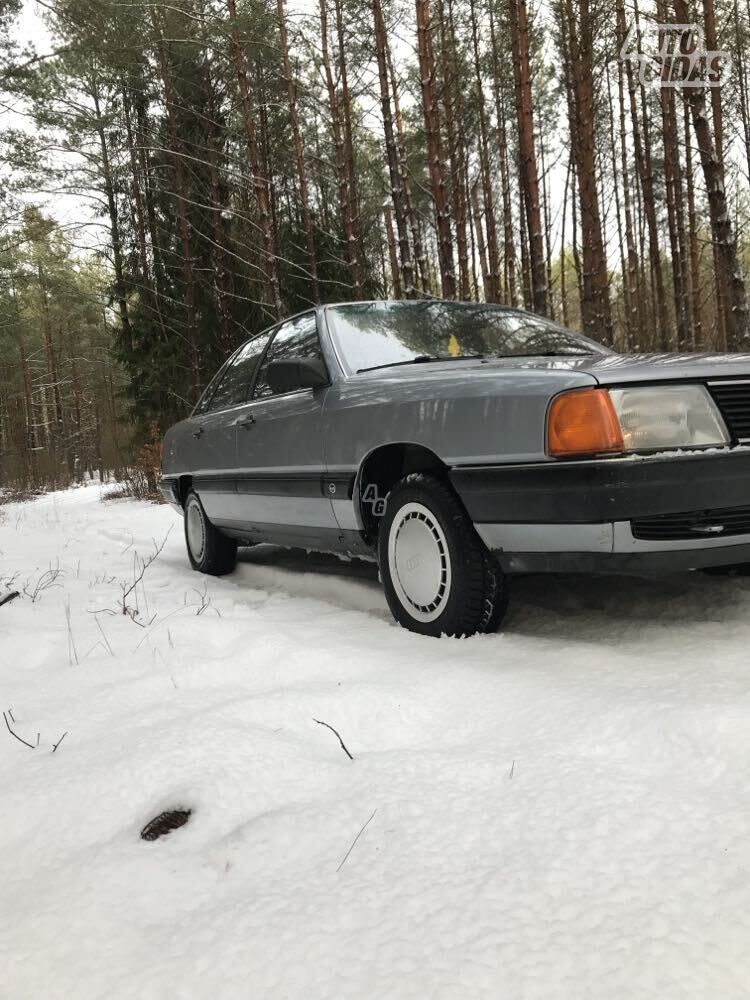 Audi 100 1986 г Седан