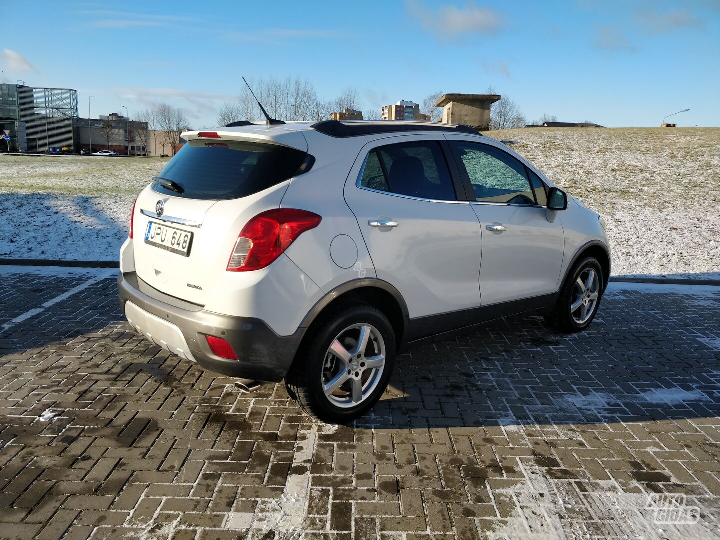 Opel Mokka 2014 y Off-road / Crossover