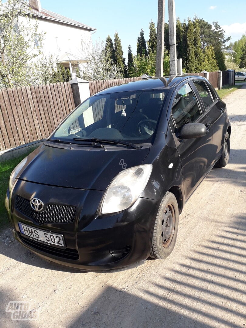 Toyota Yaris 2008 г Хэтчбек