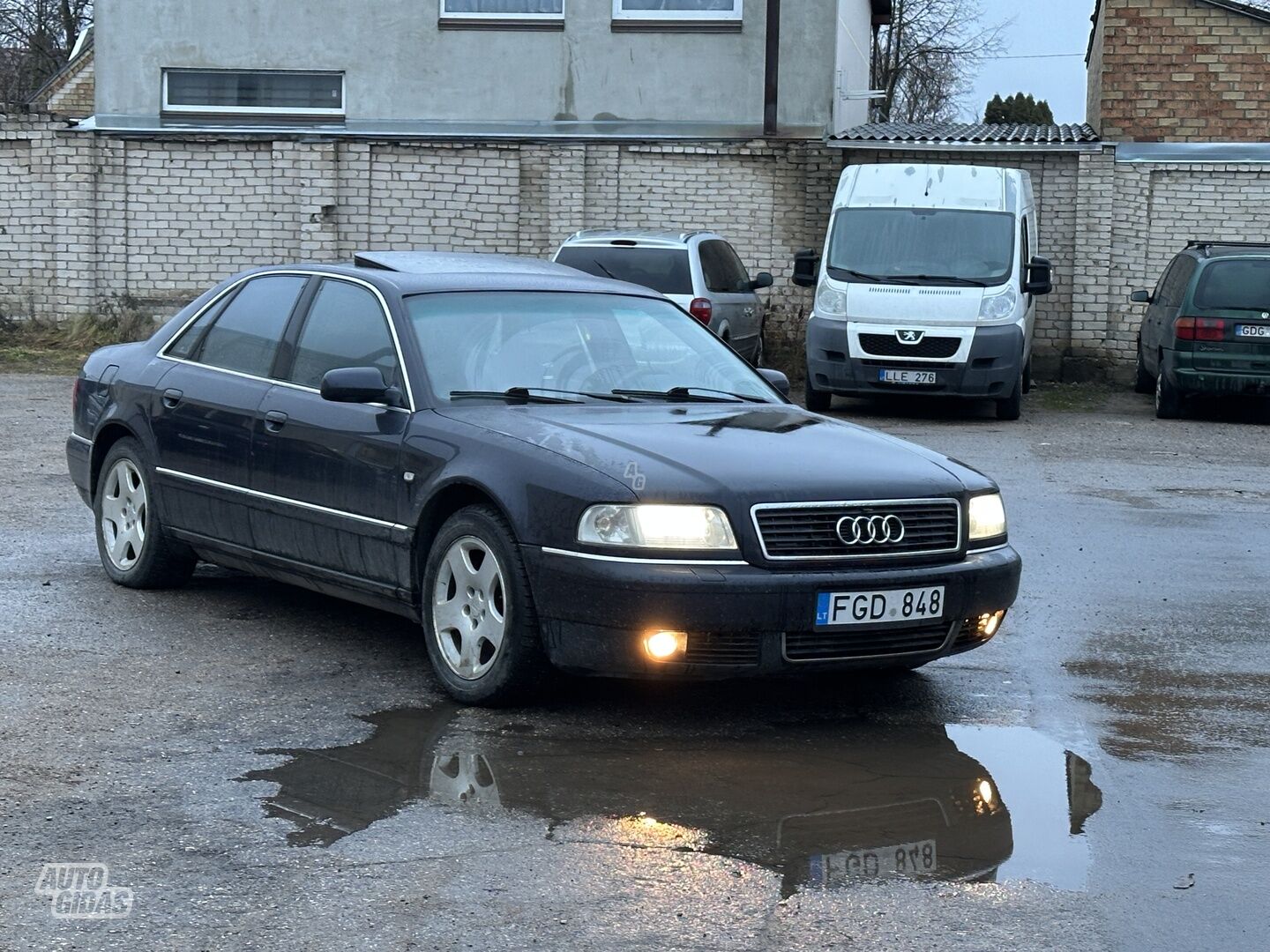 Audi A8 2000 г Седан