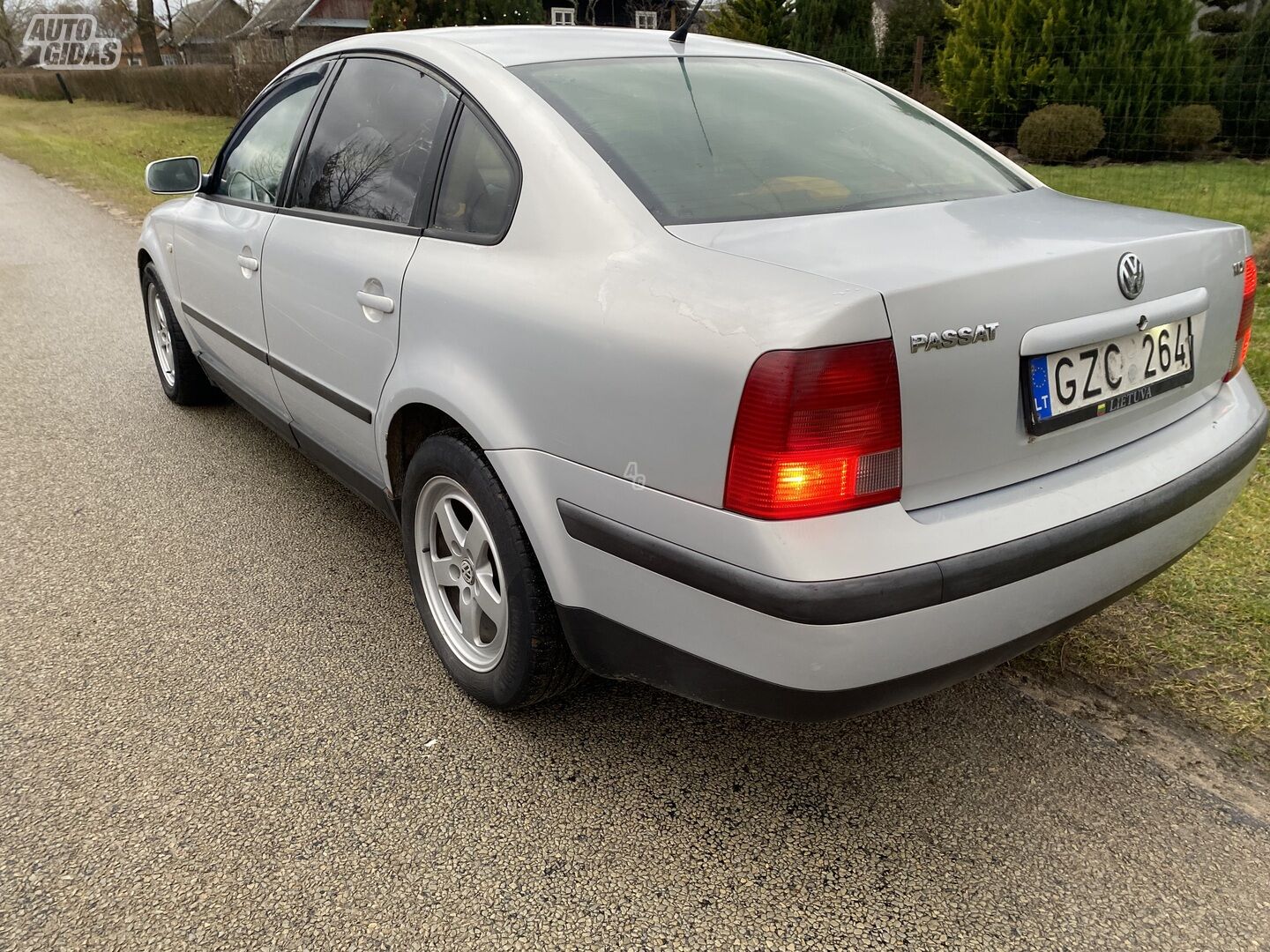 Volkswagen Passat 1997 y Sedan