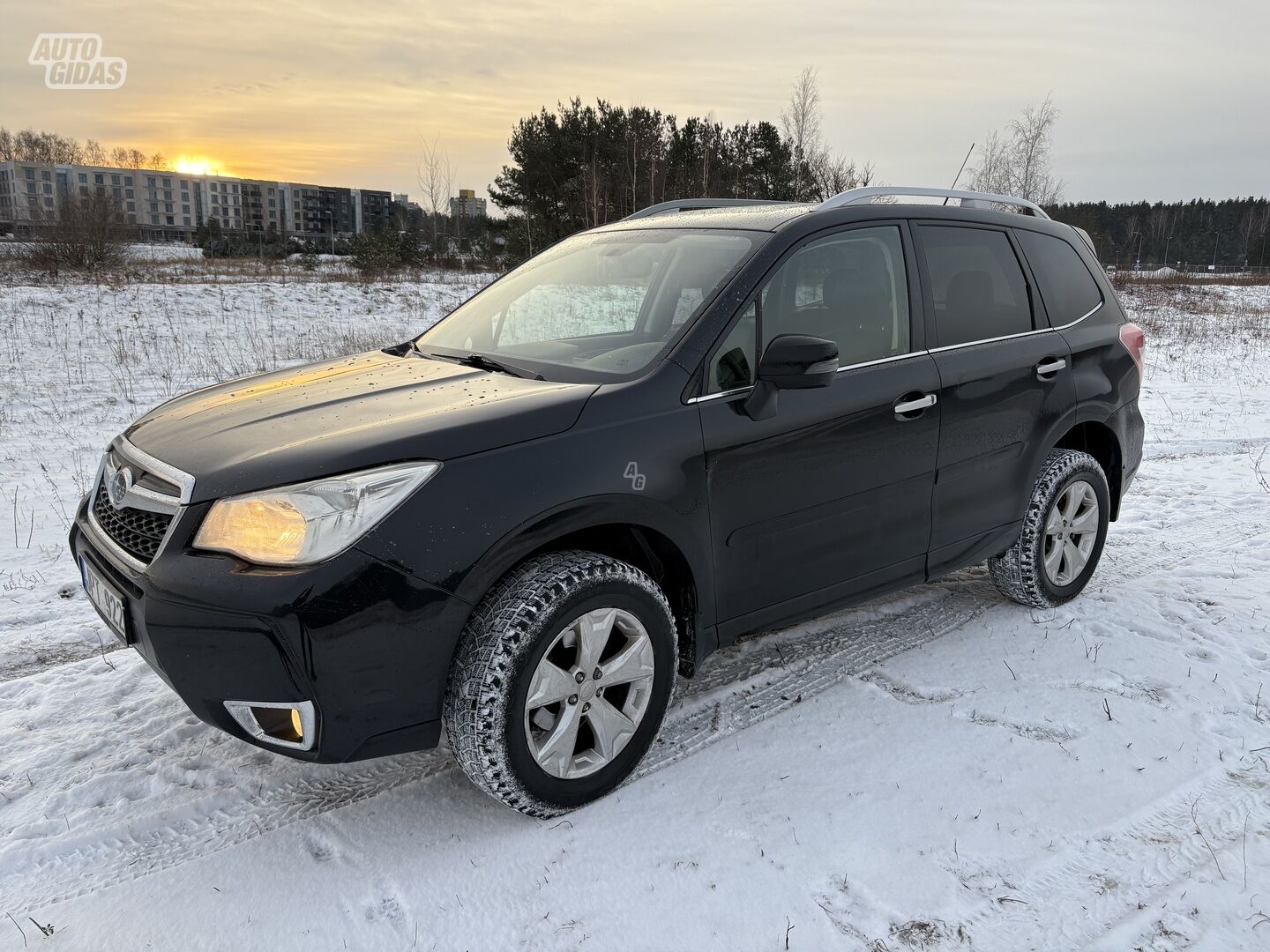 Subaru Forester 2015 m Universalas