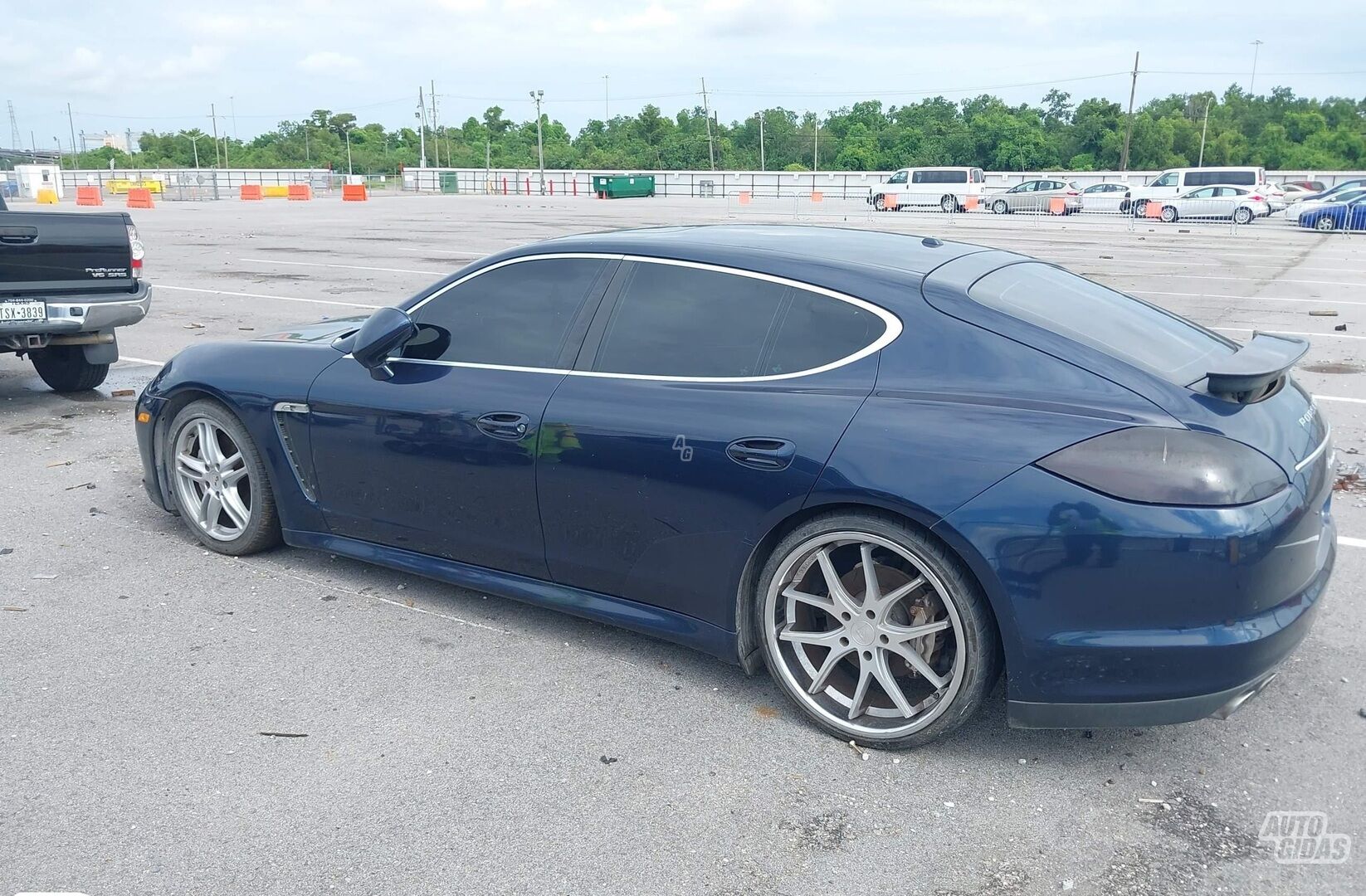 Porsche Panamera 2011 y Sedan