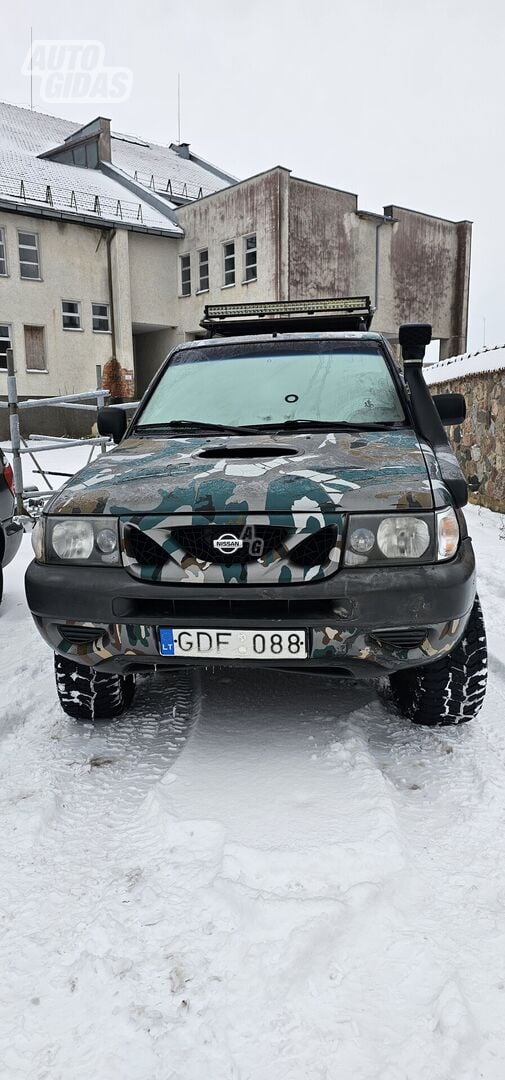 Nissan Terrano 2002 m Visureigis / Krosoveris