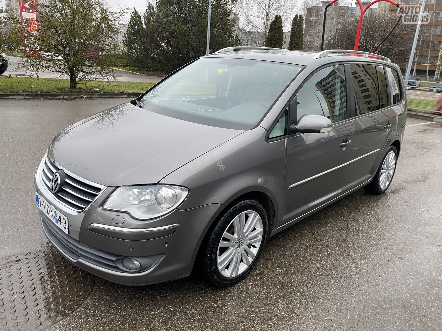 Volkswagen Touran 2008 y Van