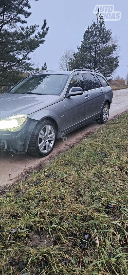 Mercedes-Benz C 320 S204 CDI 2008 г запчясти