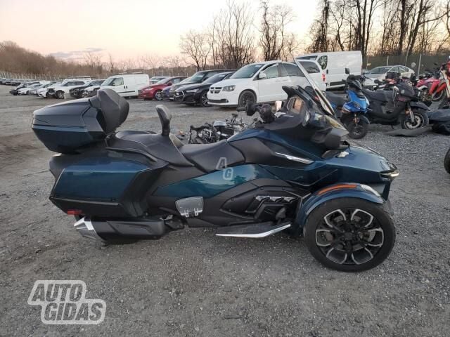 Can-Am Spyder 2020 г Трех-колесный мотоцикл