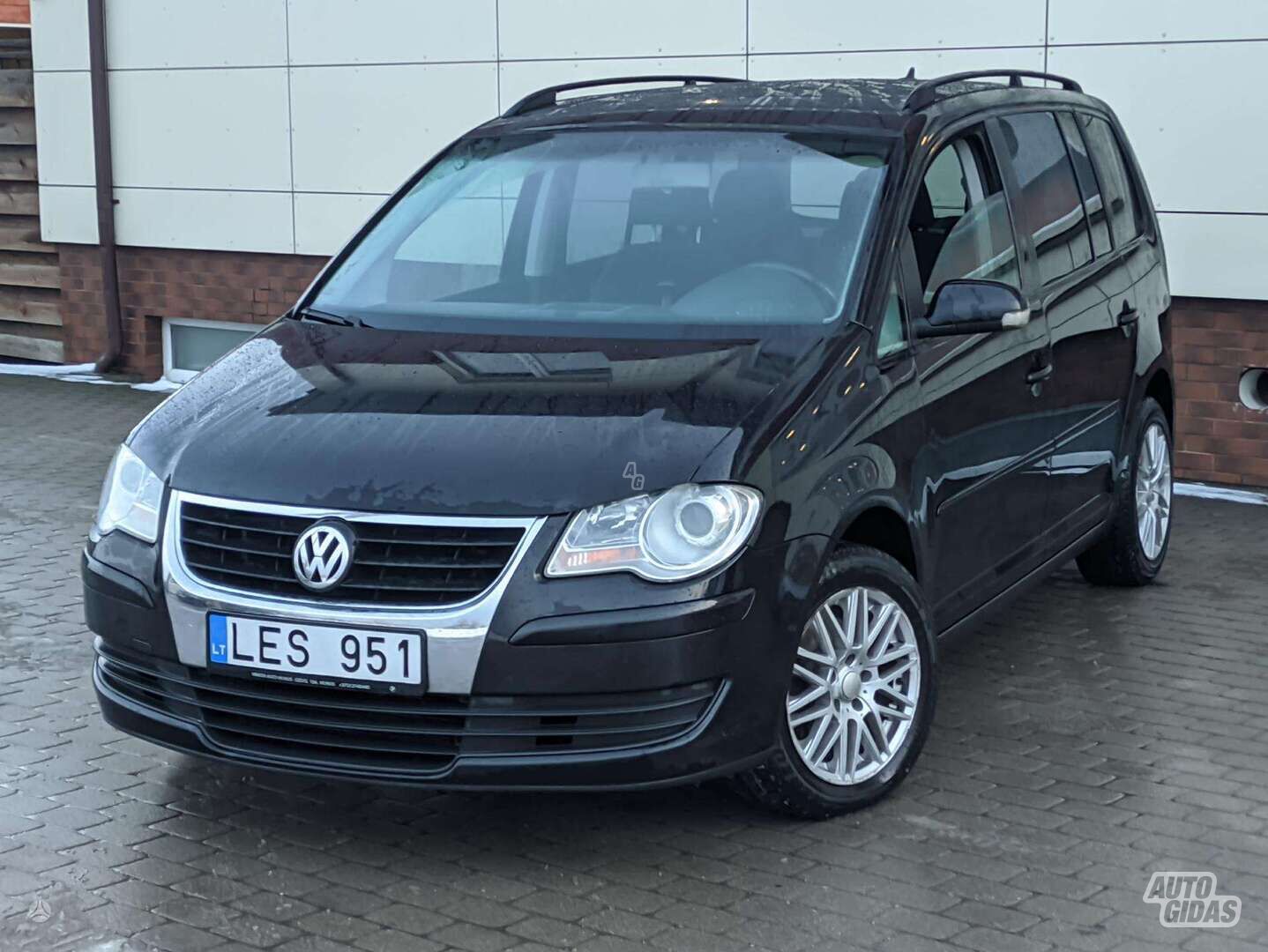 Volkswagen Touran 2009 y Van