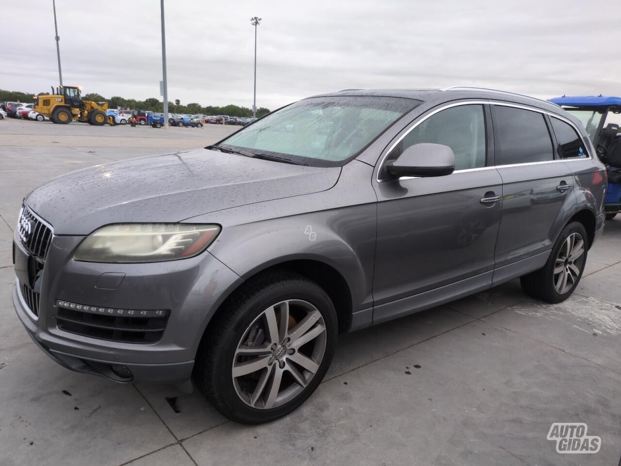 Audi Q7 2013 г Внедорожник / Кроссовер