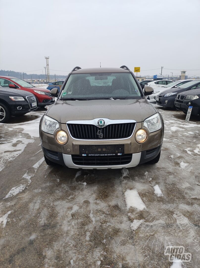 Skoda Yeti 2012 y Off-road / Crossover