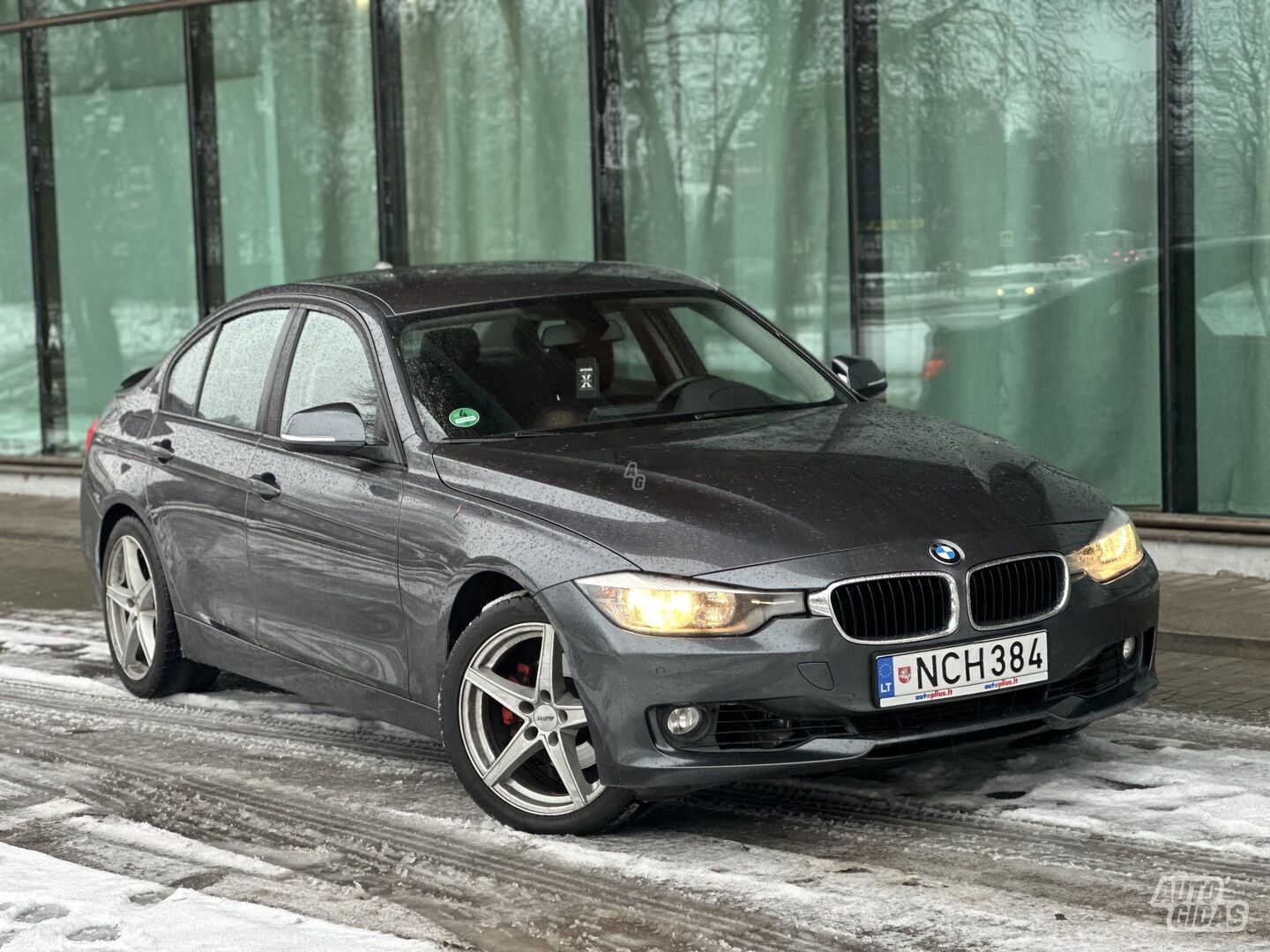 Bmw 320 2013 y Sedan