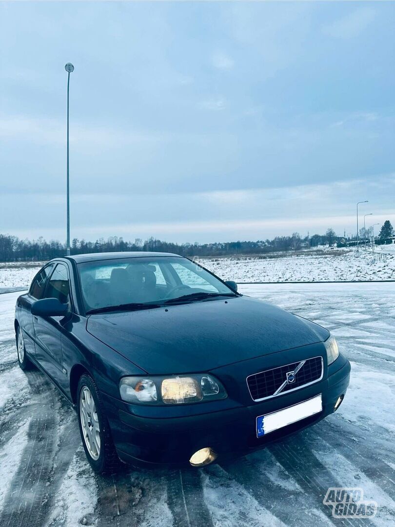 Volvo S60 2001 г Седан