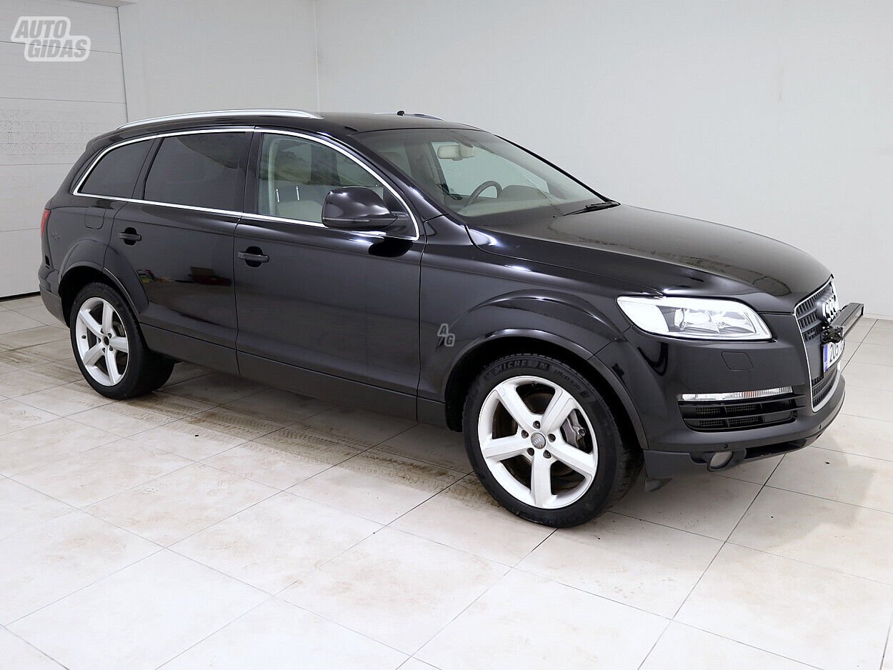 Audi Q7 2006 y Off-road / Crossover